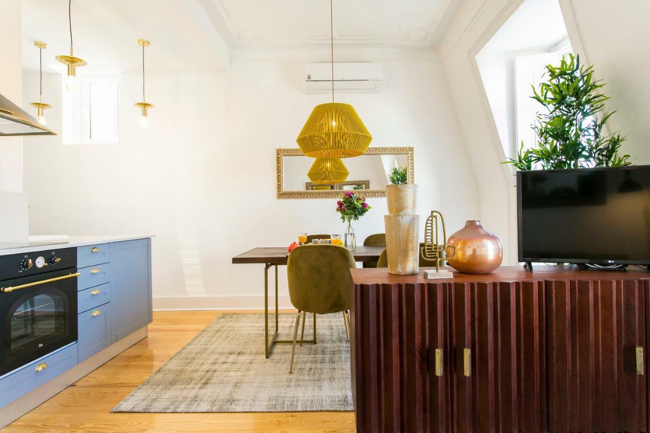 2 beautiful suites upscale flat embracing Tejo! Lisabona Exterior foto