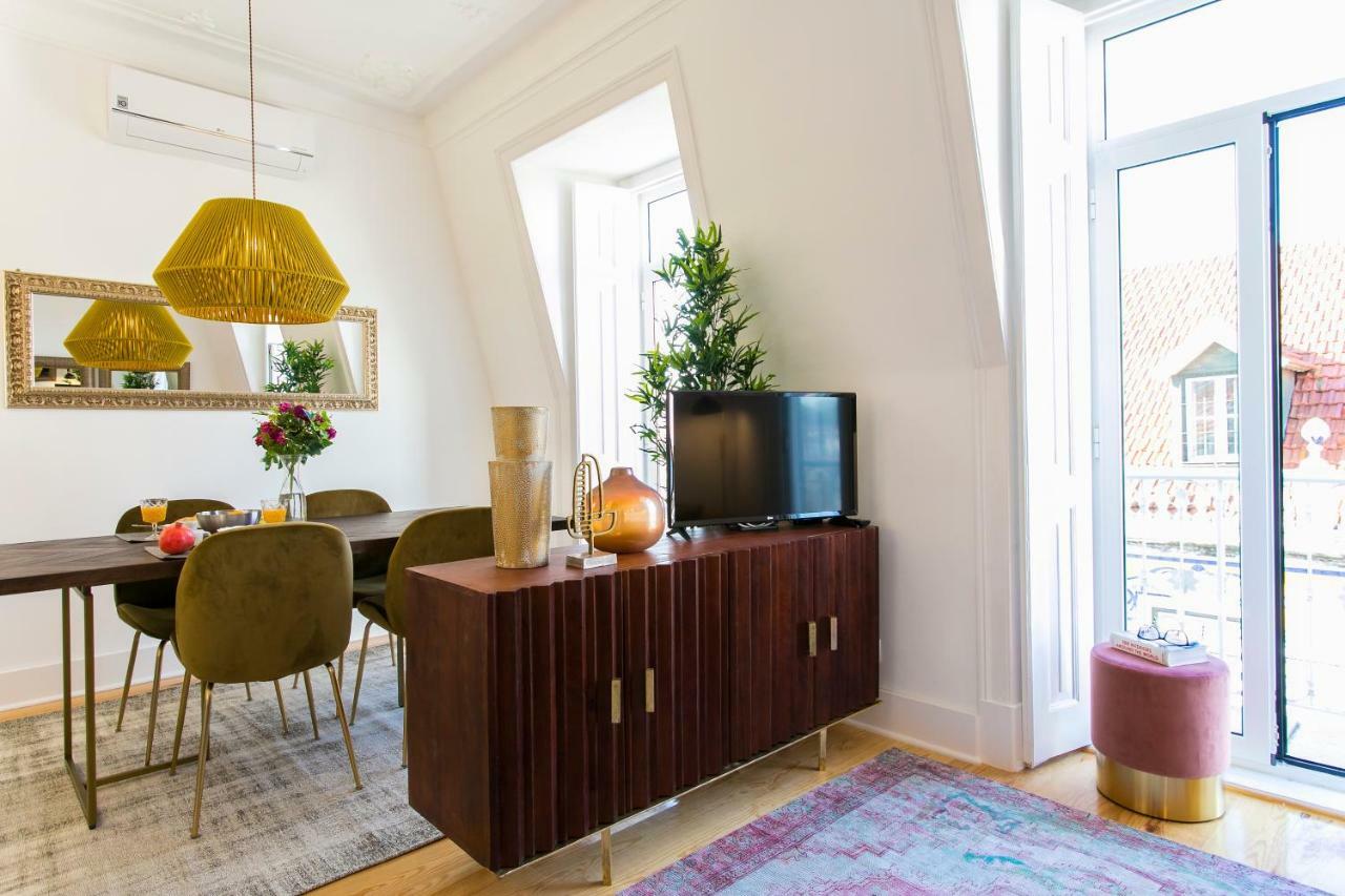 2 beautiful suites upscale flat embracing Tejo! Lisabona Exterior foto